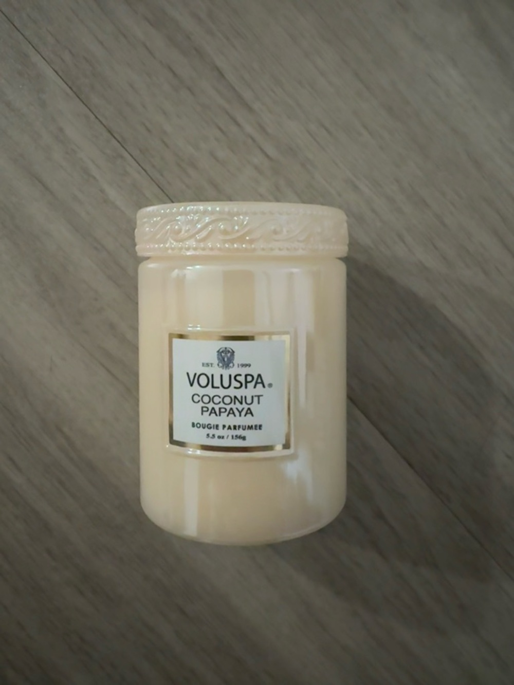New Voluspa Coconut Papaya Candles